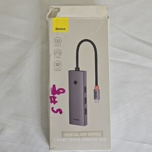 Baseus 7‎ in 1 Triple-Display Hub, NEW, Open Box